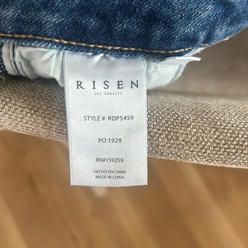 Risen Relaxed Jeans - Picture 7 of 13